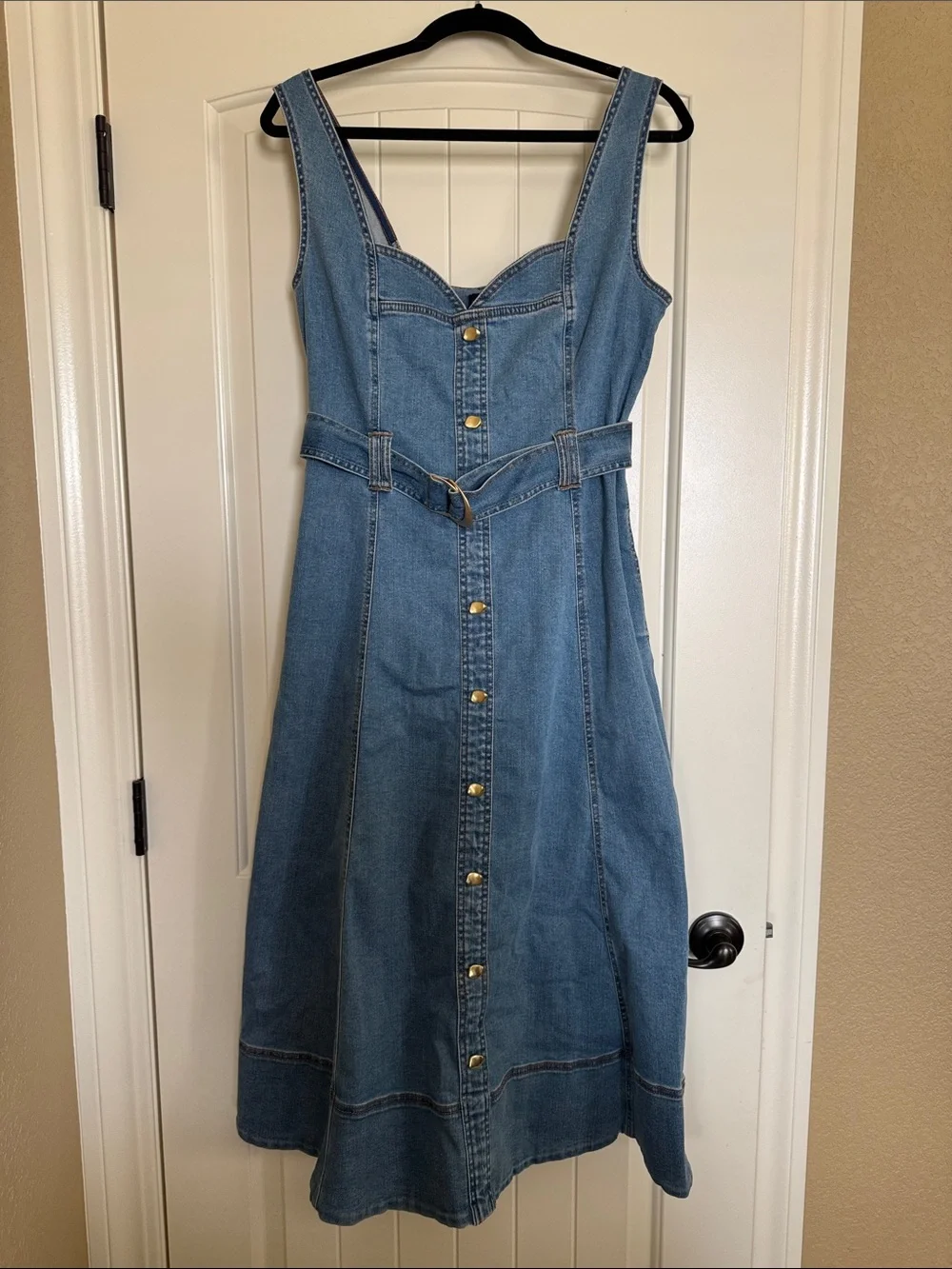 House of Harlow 1960 Light Blue Denim Dress with Gold Button - Picture 1 of 3
